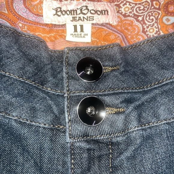 Boom Boom Bermuda Denim Shorts – Size 11 – Y2K Paisley Lined - Picture 5 of 6